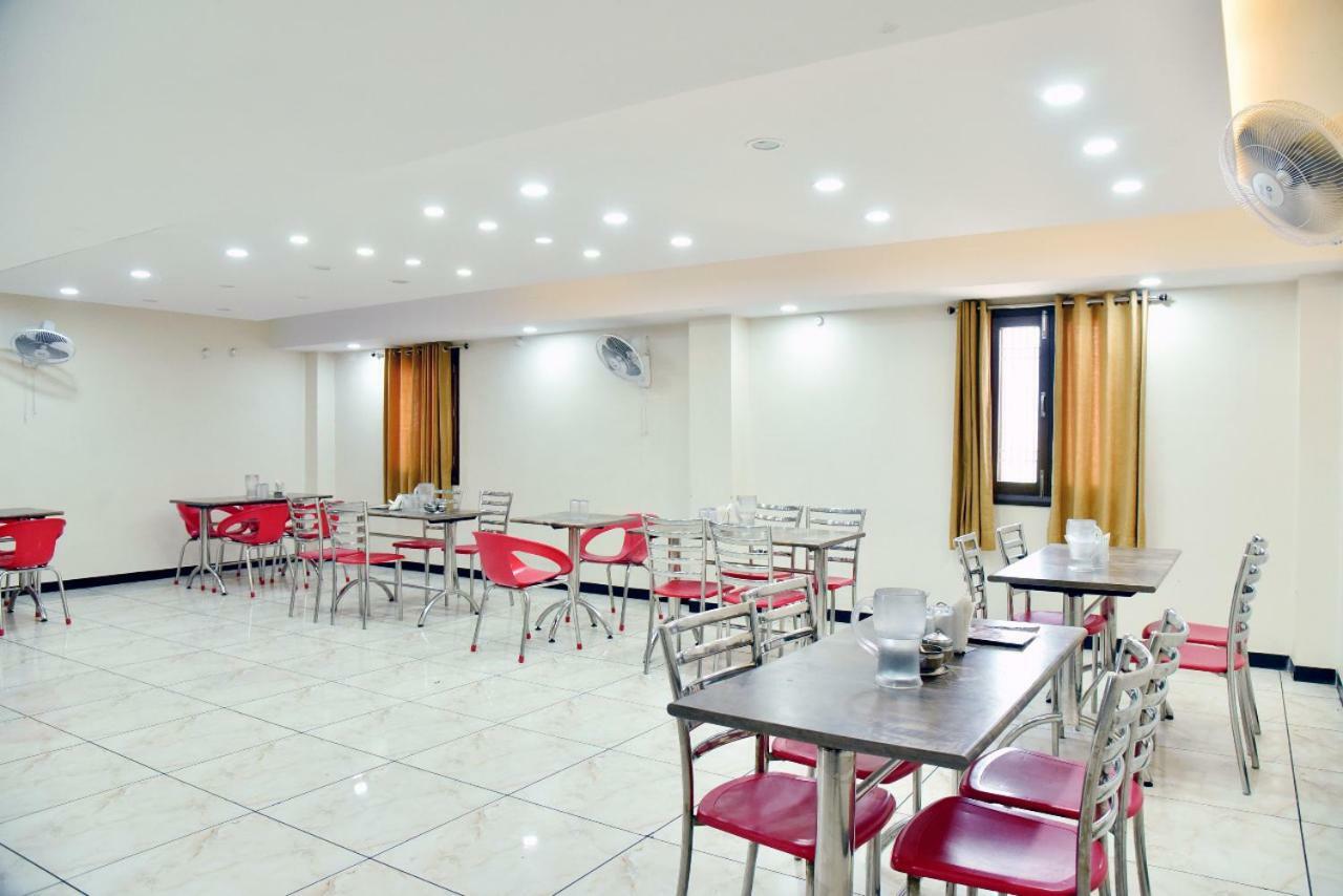 Hotel Midtown & Restaurant Jhunjhunu Екстериор снимка
